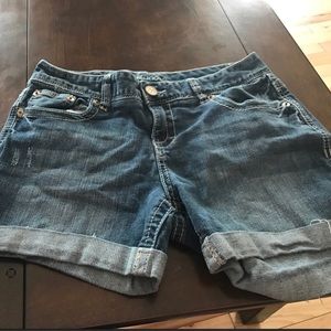 Maurice’s Jean shorts